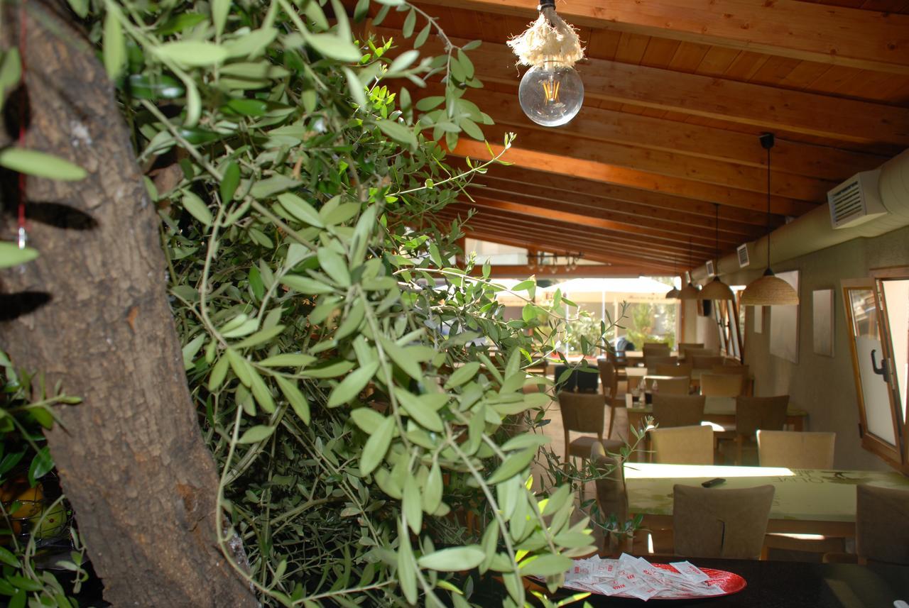 Olive Tree Hotel Sarande Exterior photo